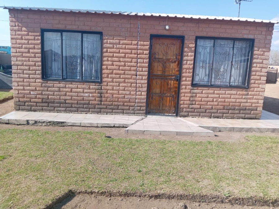 2 Bedroom Property for Sale in Zamdela Free State